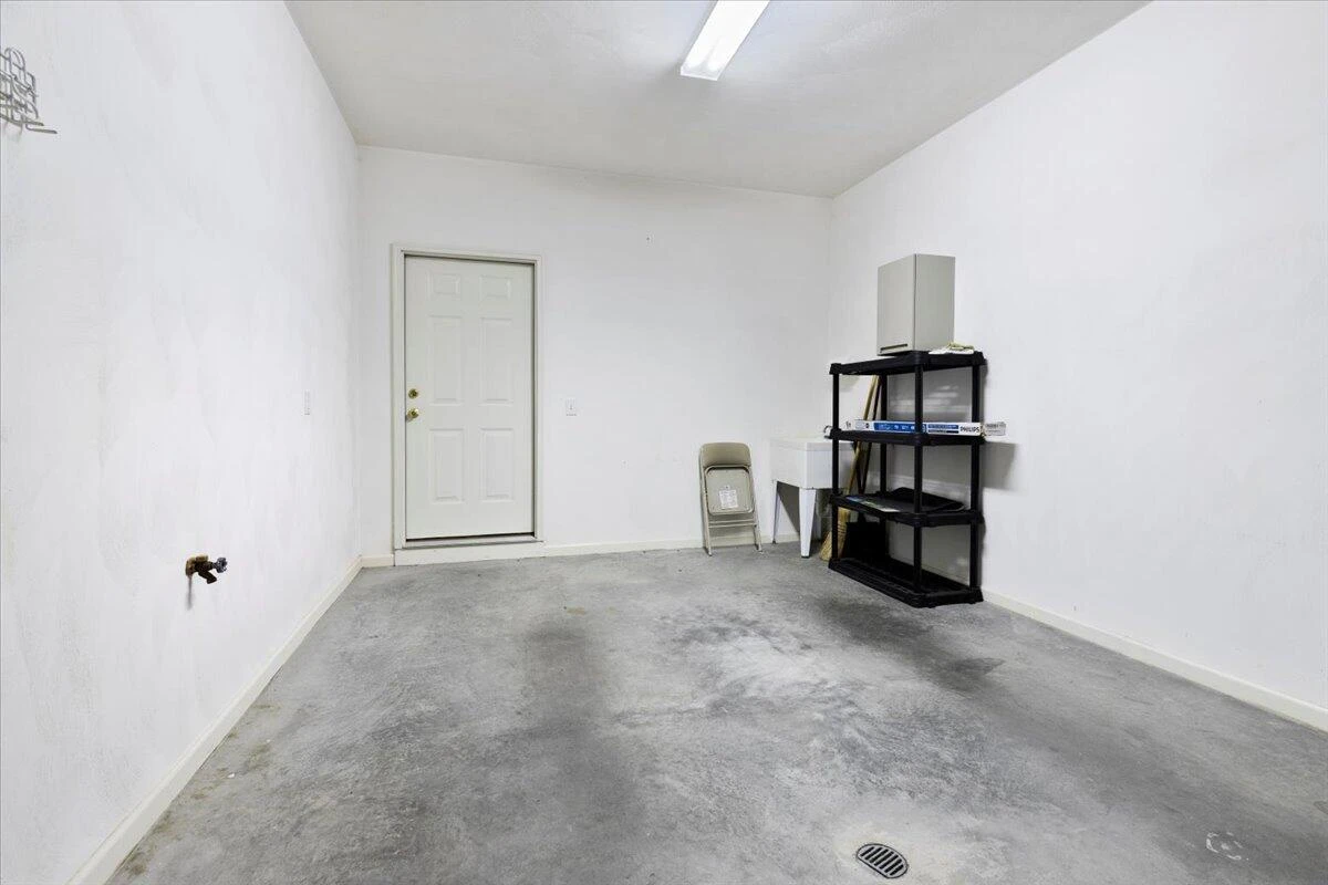 6618 Hartman CT - Photo 15
