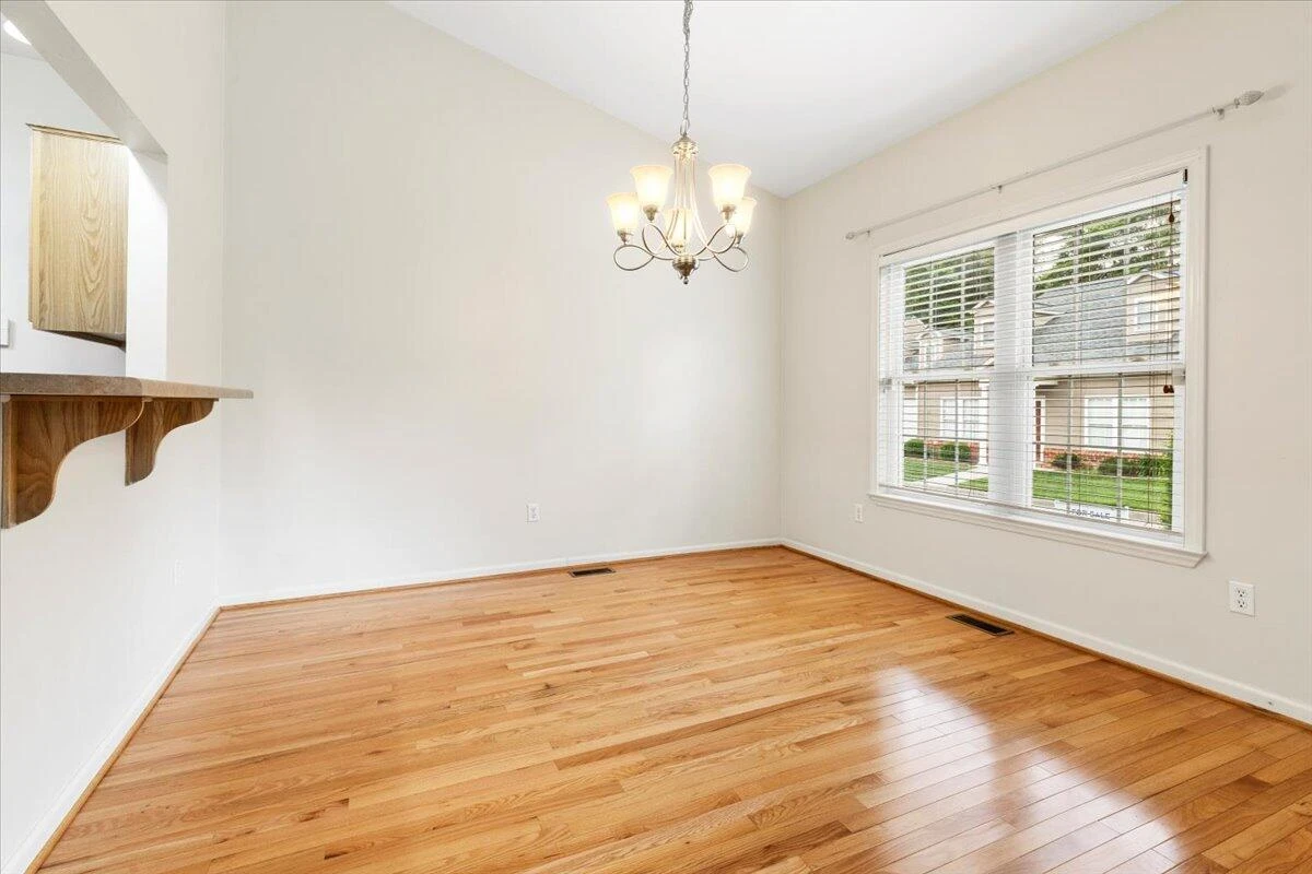 6618 Hartman CT - Photo 7