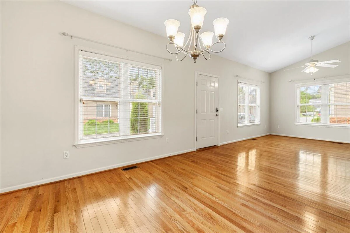 6618 Hartman CT - Photo 8