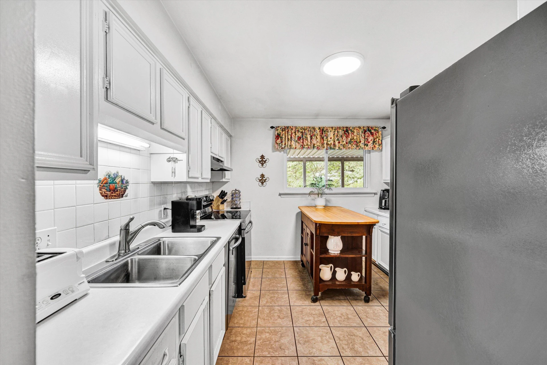 3924 Thames DR - Photo 12