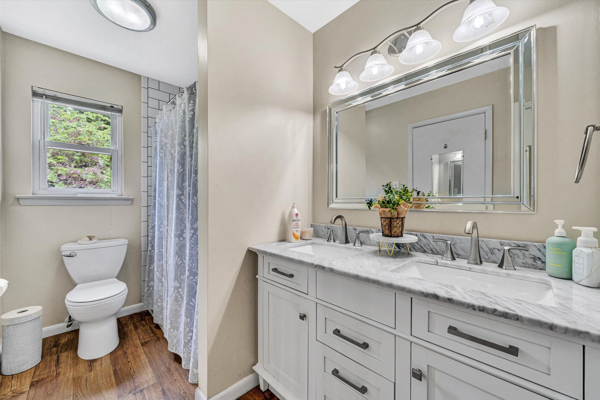 3924 Thames DR - Photo 14