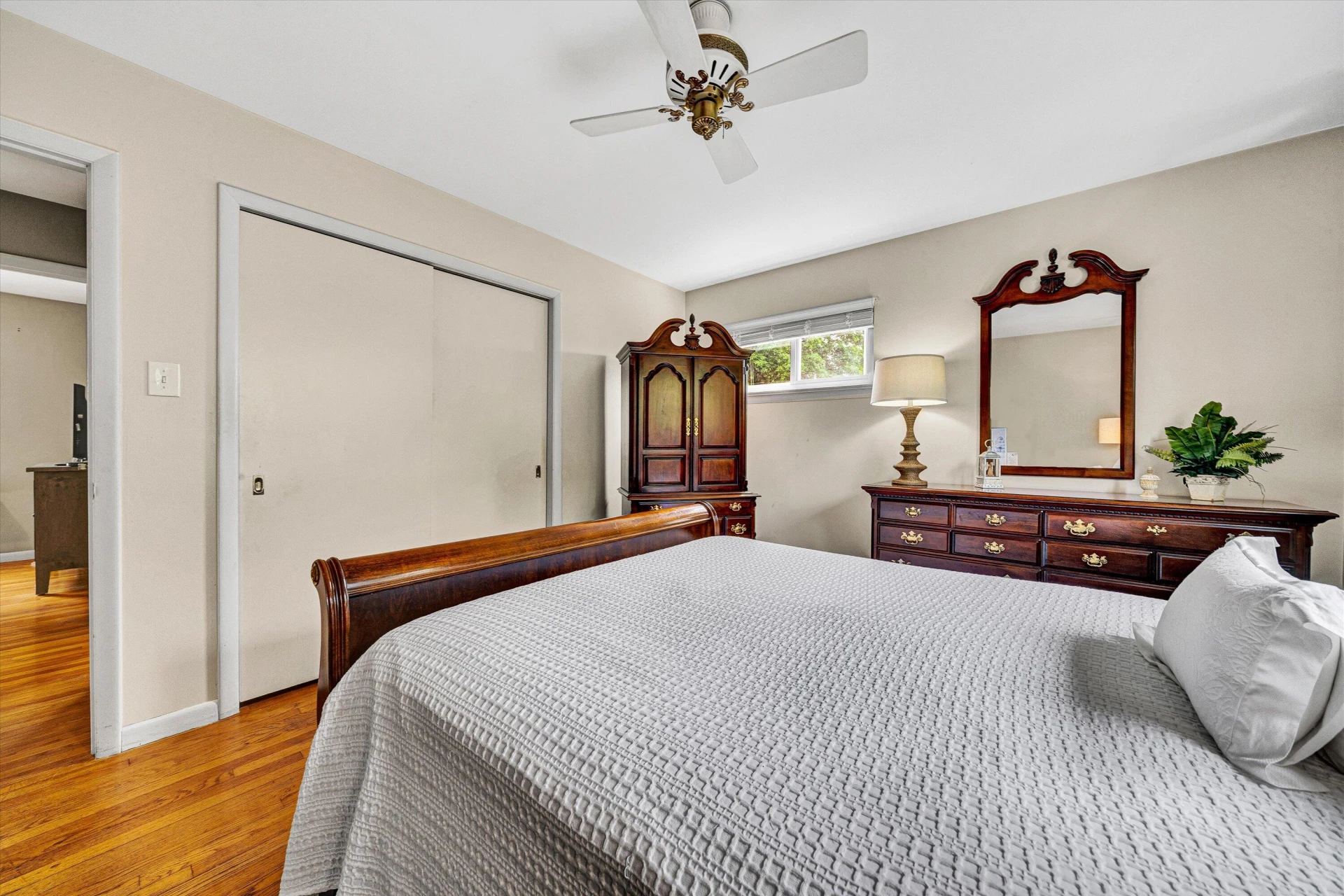 3924 Thames DR - Photo 16