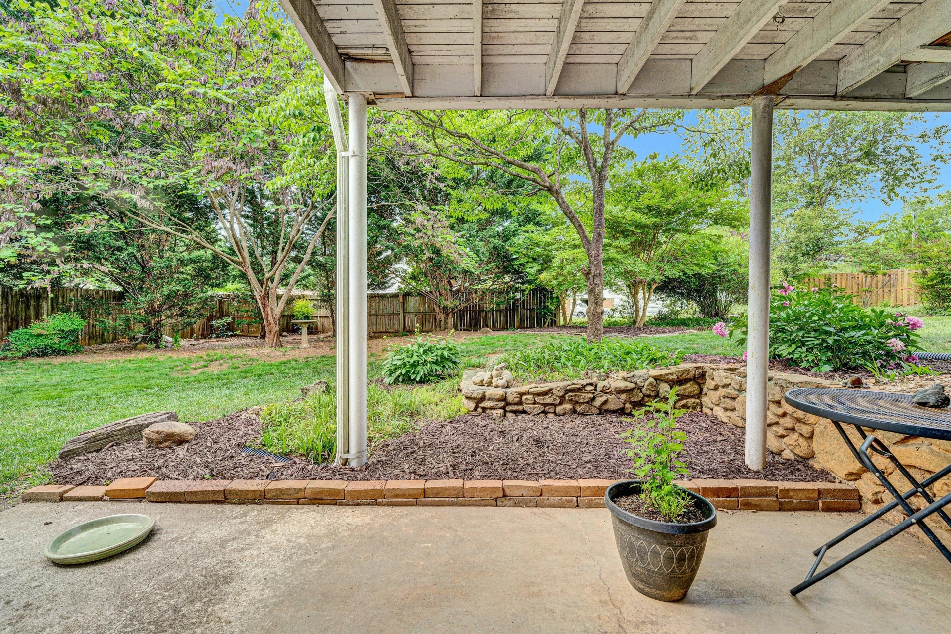 3924 Thames DR - Photo 30