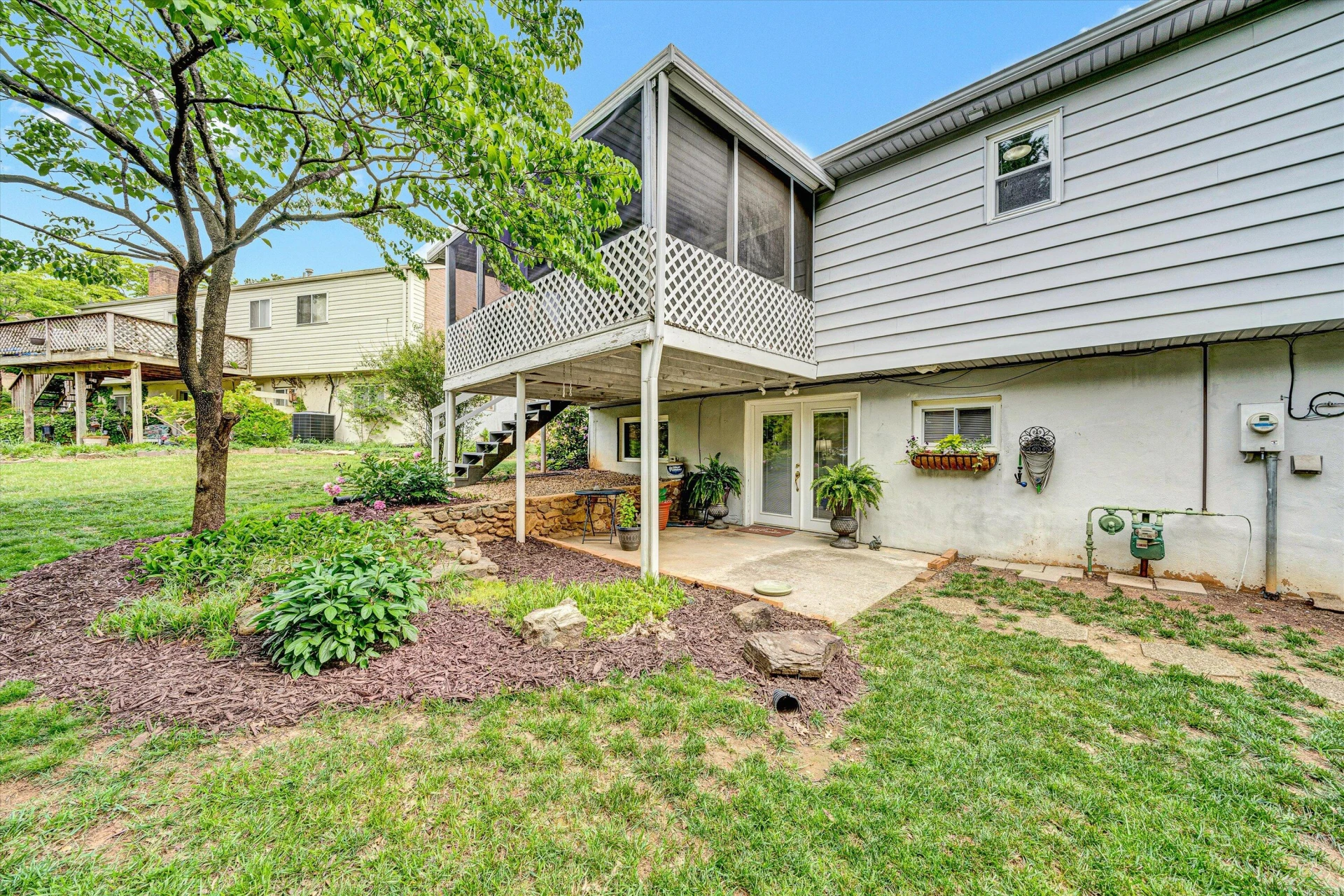 3924 Thames DR - Photo 31