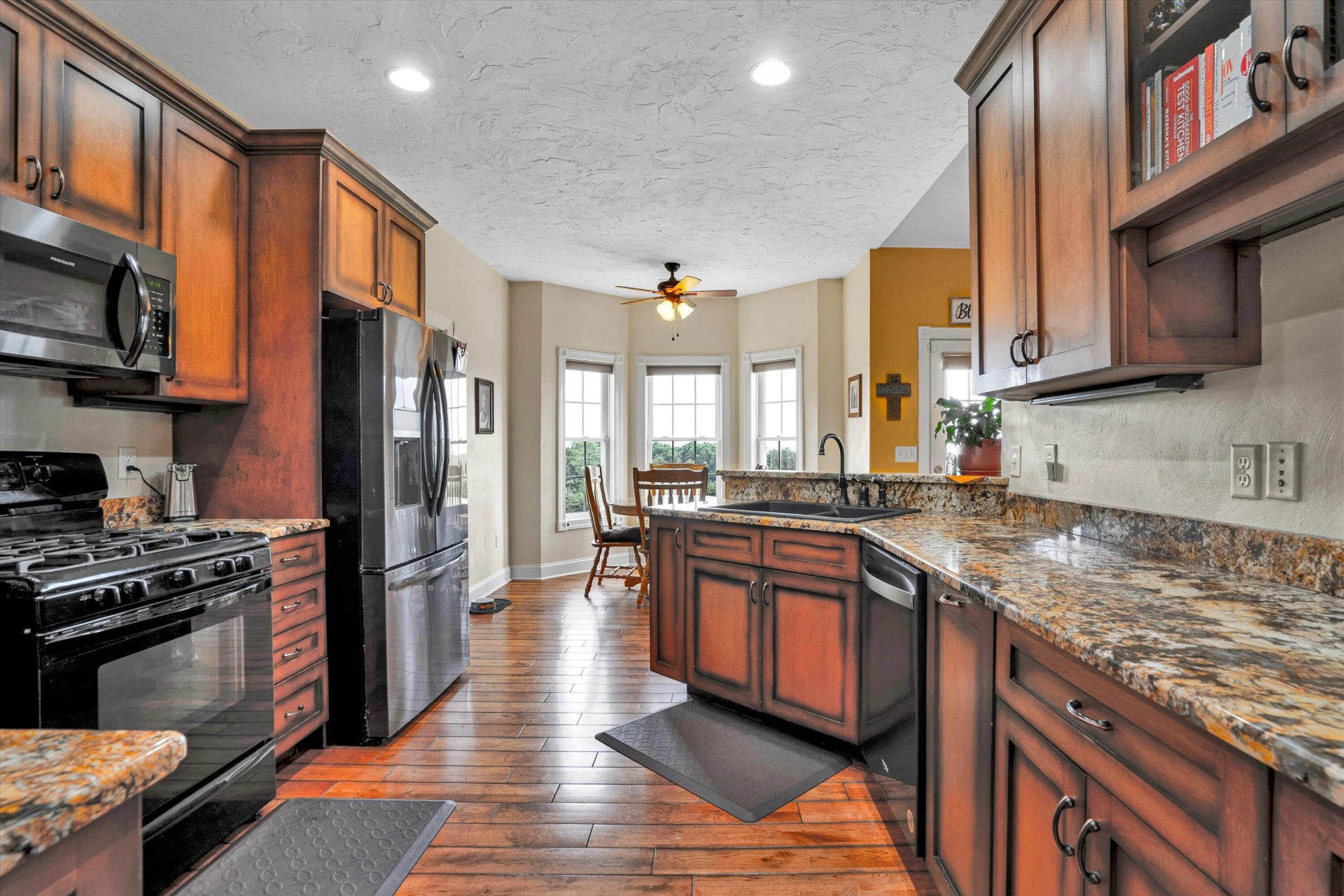 790 Bowles Valley RD - Photo 22