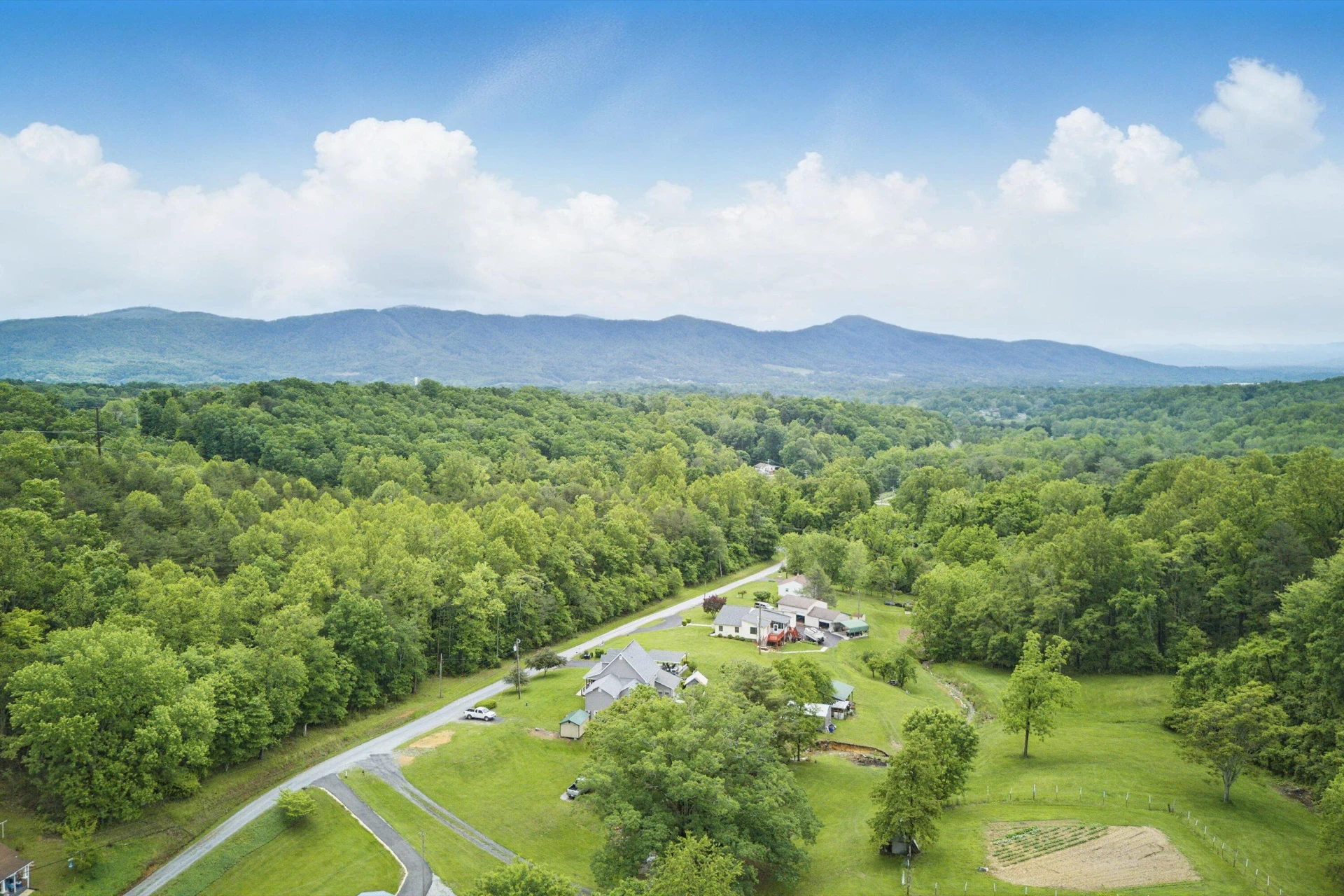 790 Bowles Valley RD - Photo 67