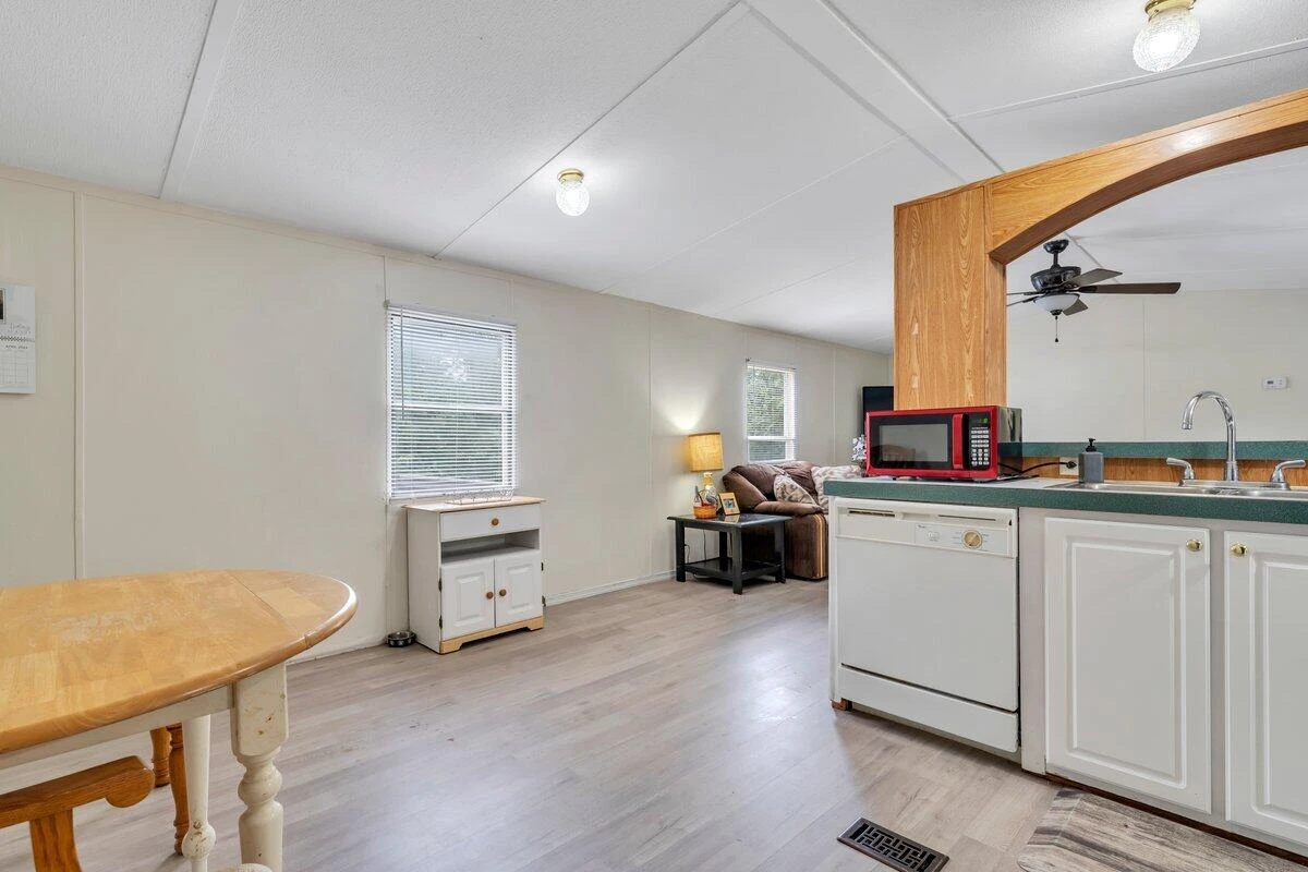 2028 Twin Peaks DR - Photo 10