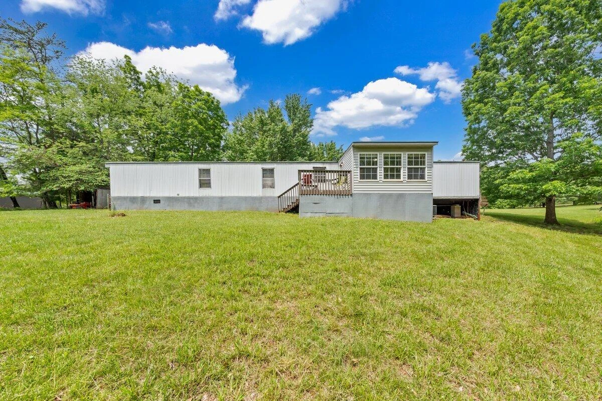 2028 Twin Peaks DR - Photo 29