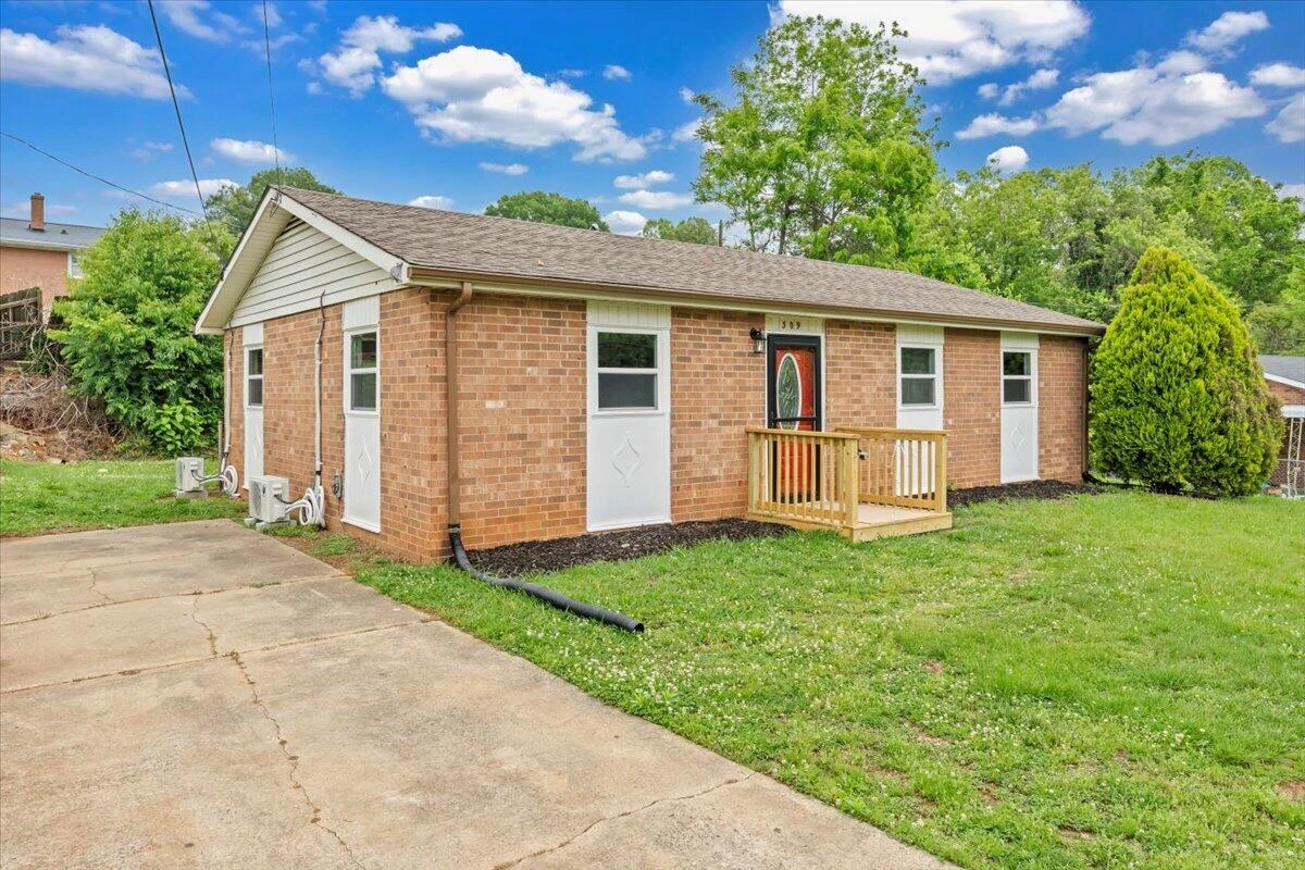 309 Clearview DR - Photo 2