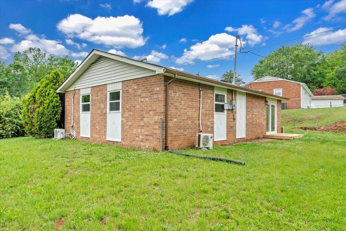 309 Clearview DR - Photo 25