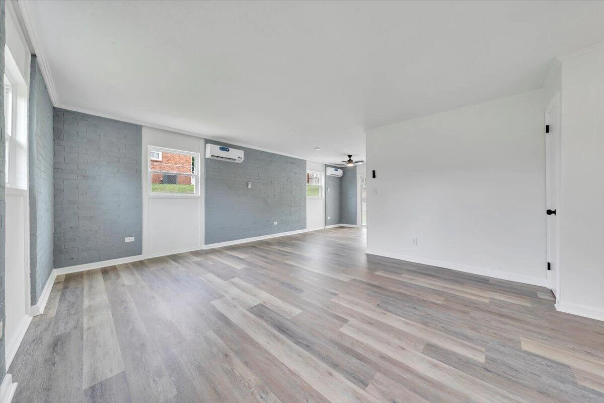 309 Clearview DR - Photo 3
