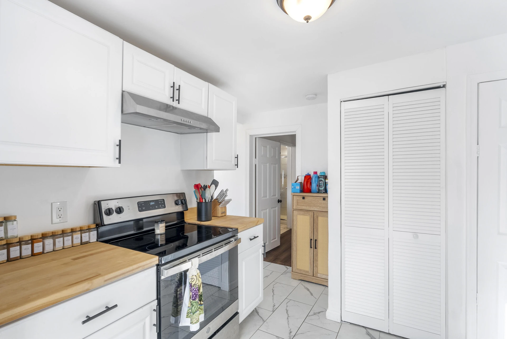 673 Orange ST - Photo 12