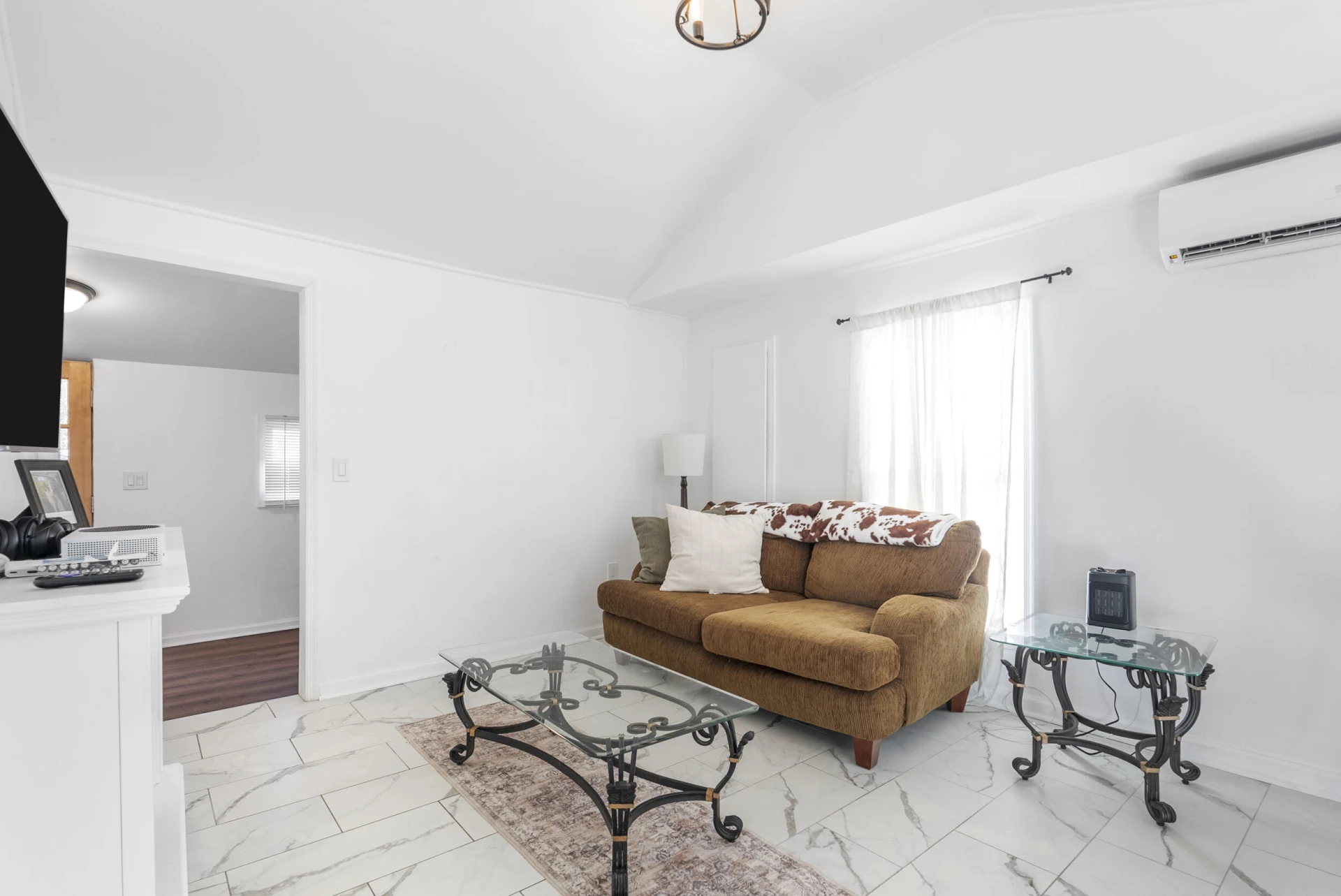 673 Orange ST - Photo 8