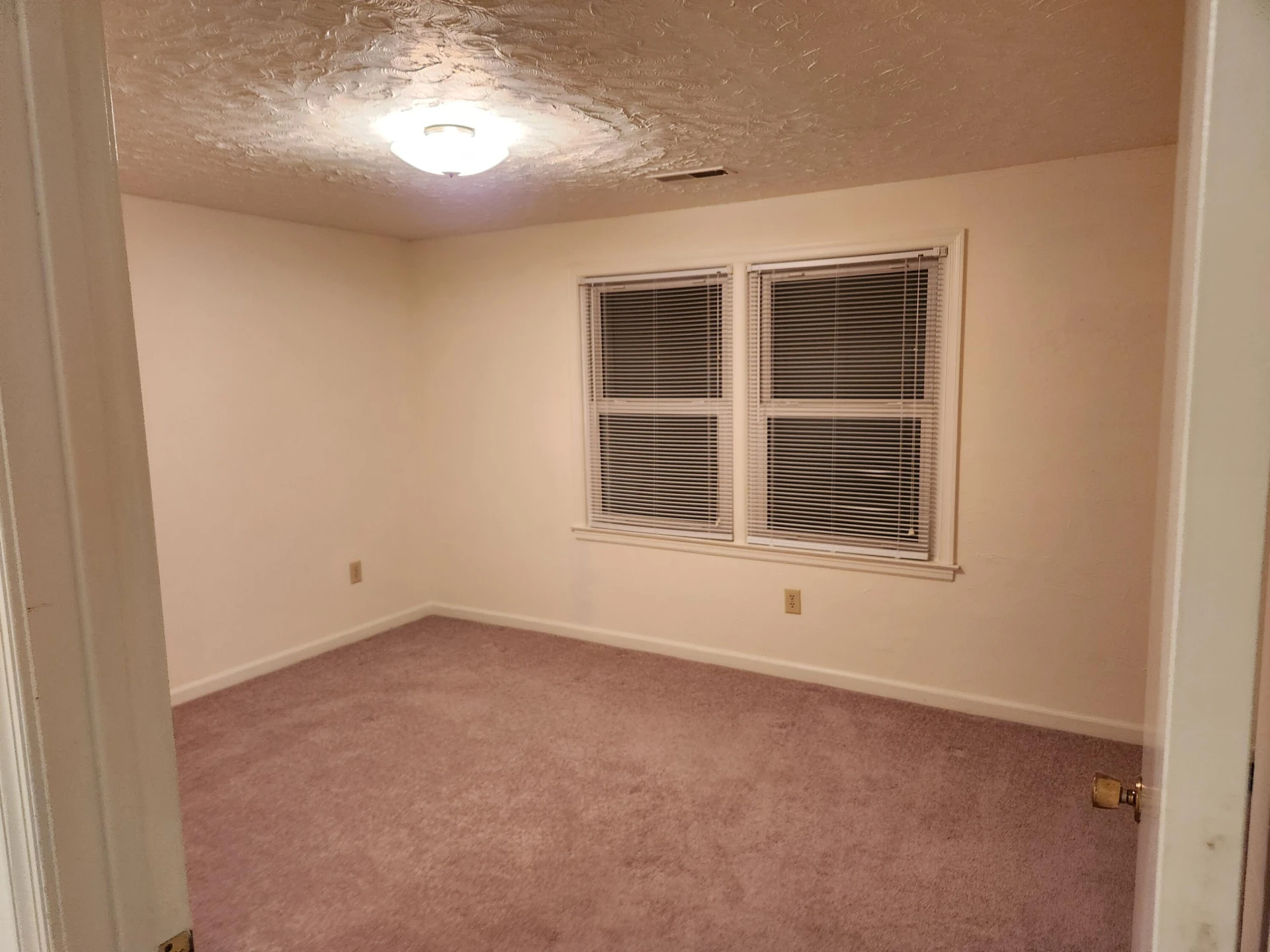 215 Overlook RD - Photo 12