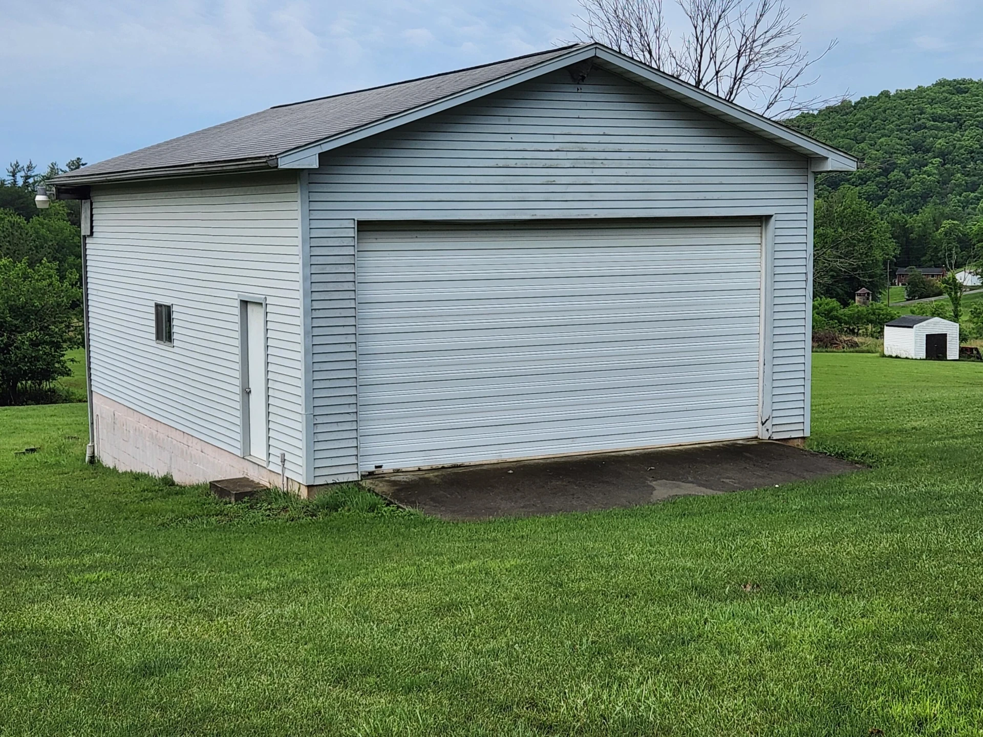 215 Overlook RD - Photo 26