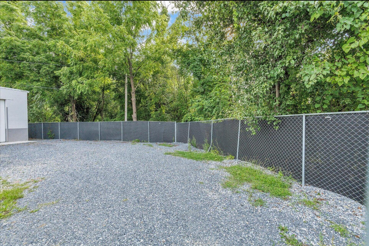 1474 Peters Creek RD - Photo 4