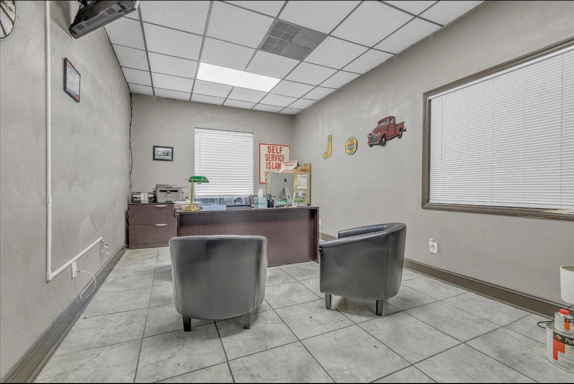 1474 Peters Creek RD - Photo 8