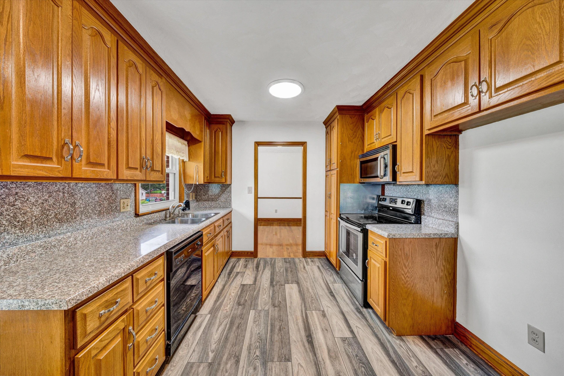 3336 Trinkle AVE - Photo 10