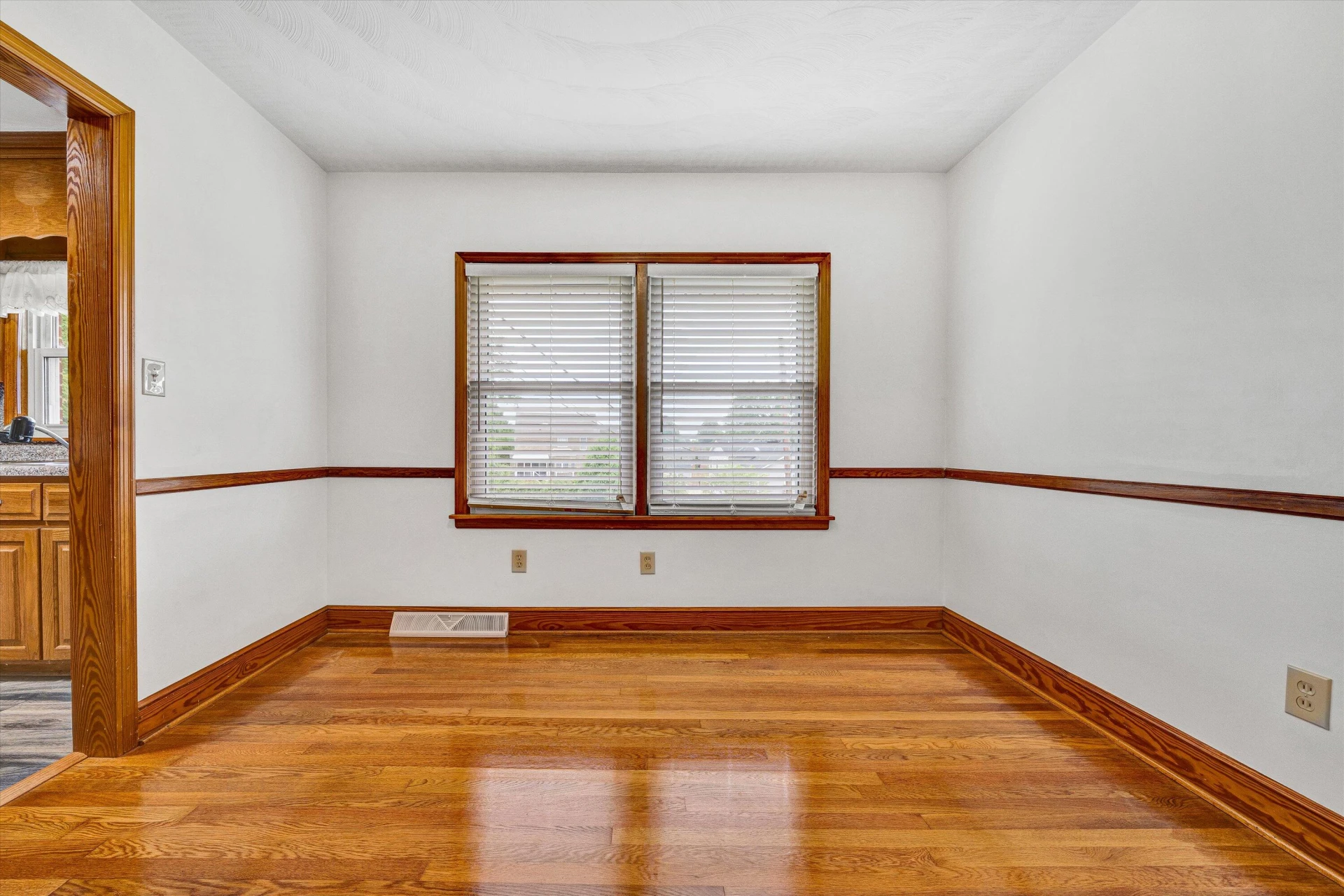 3336 Trinkle AVE - Photo 6