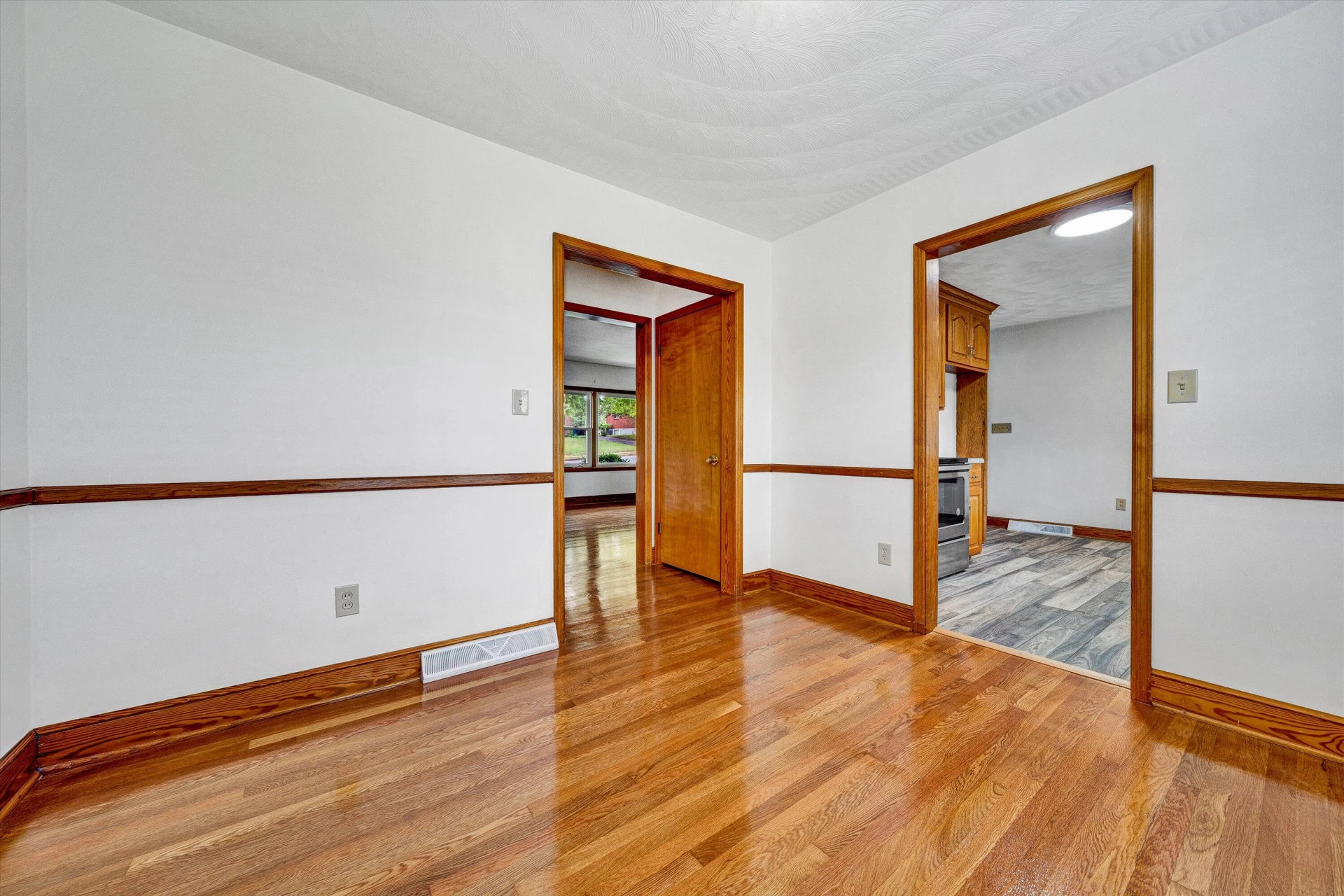 3336 Trinkle AVE - Photo 7