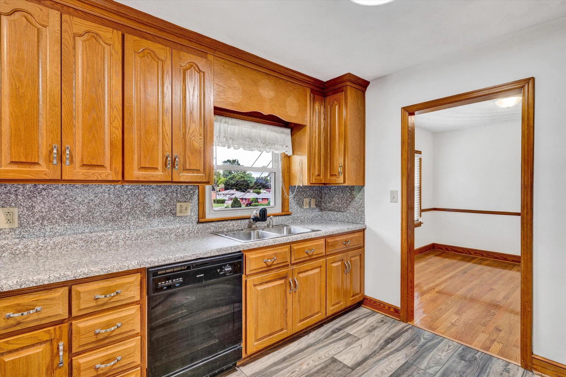 3336 Trinkle AVE - Photo 9