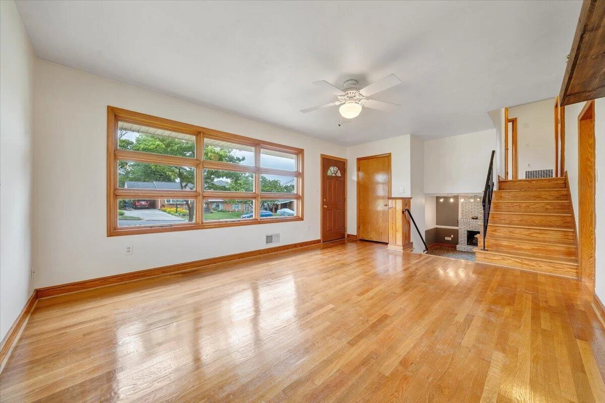 137 Frontier RD - Photo 14
