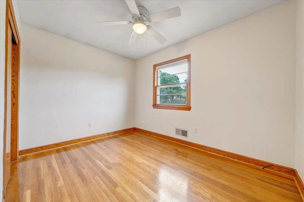 137 Frontier RD - Photo 27