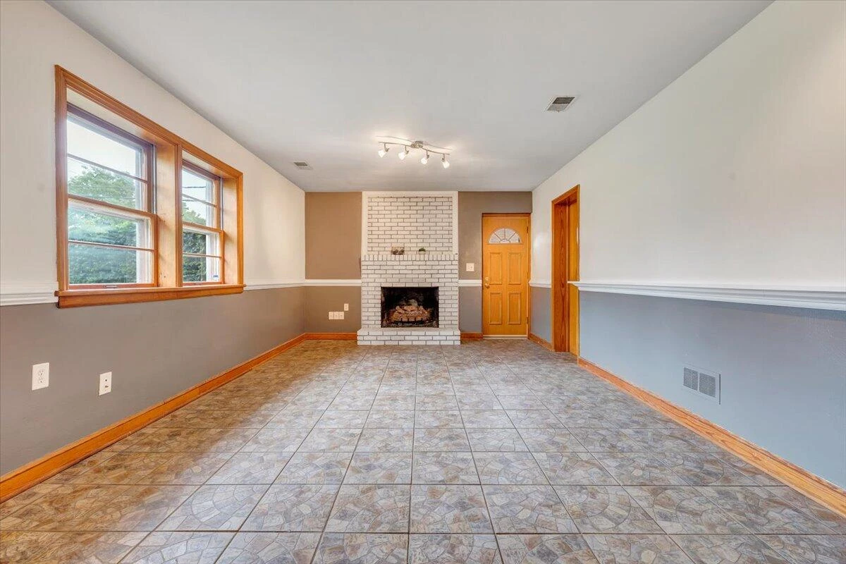 137 Frontier RD - Photo 33