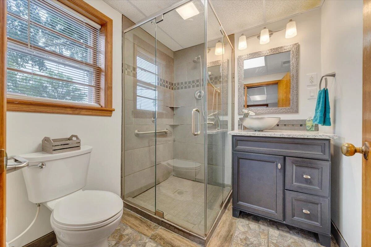 137 Frontier RD - Photo 37