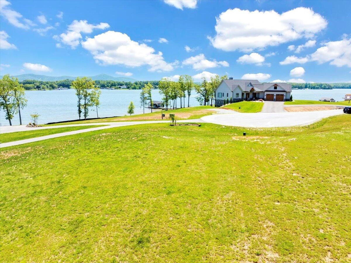 389 Hyannis PT - Photo 20