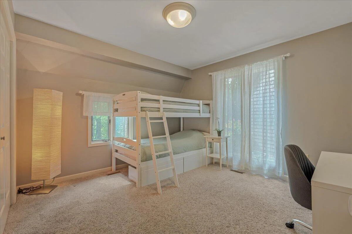 7126 Pine Needle DR - Photo 38