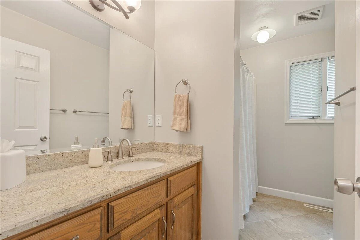 7126 Pine Needle DR - Photo 42