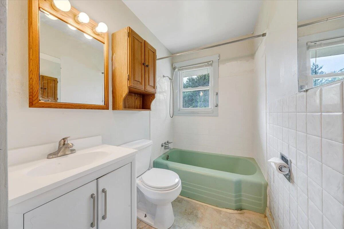 6715 Blacksburg RD - Photo 24