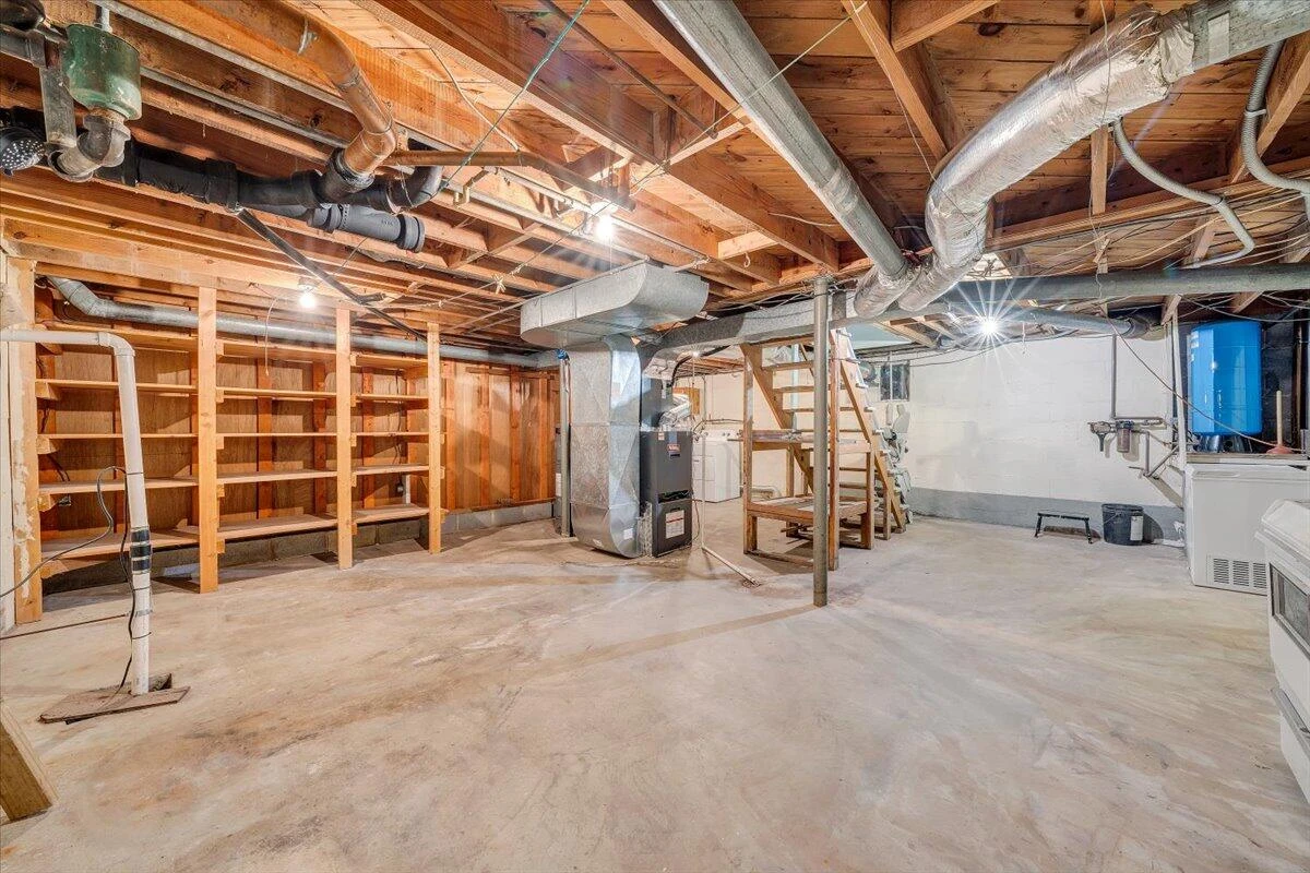 6715 Blacksburg RD - Photo 33