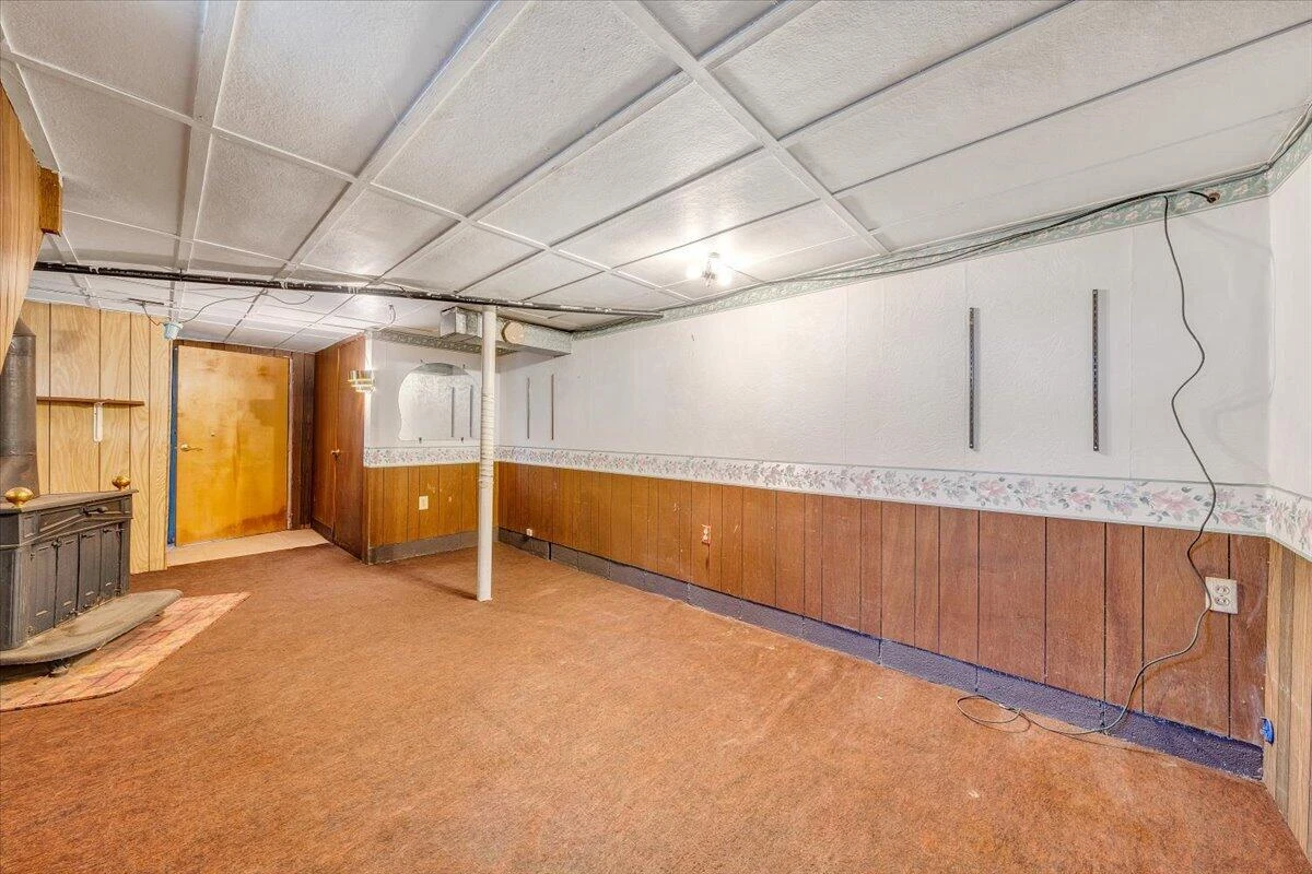 6715 Blacksburg RD - Photo 35