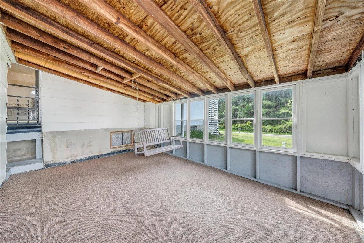 6715 Blacksburg RD - Photo 38