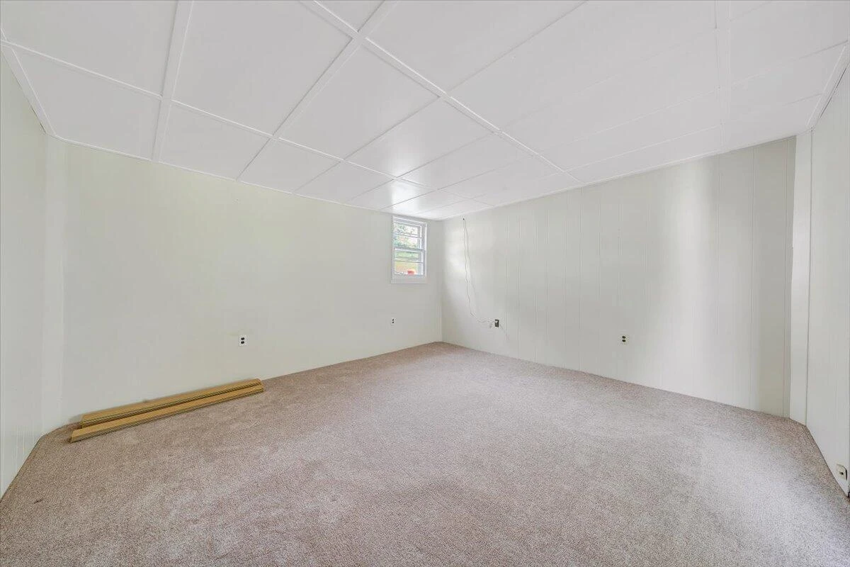 6715 Blacksburg RD - Photo 40