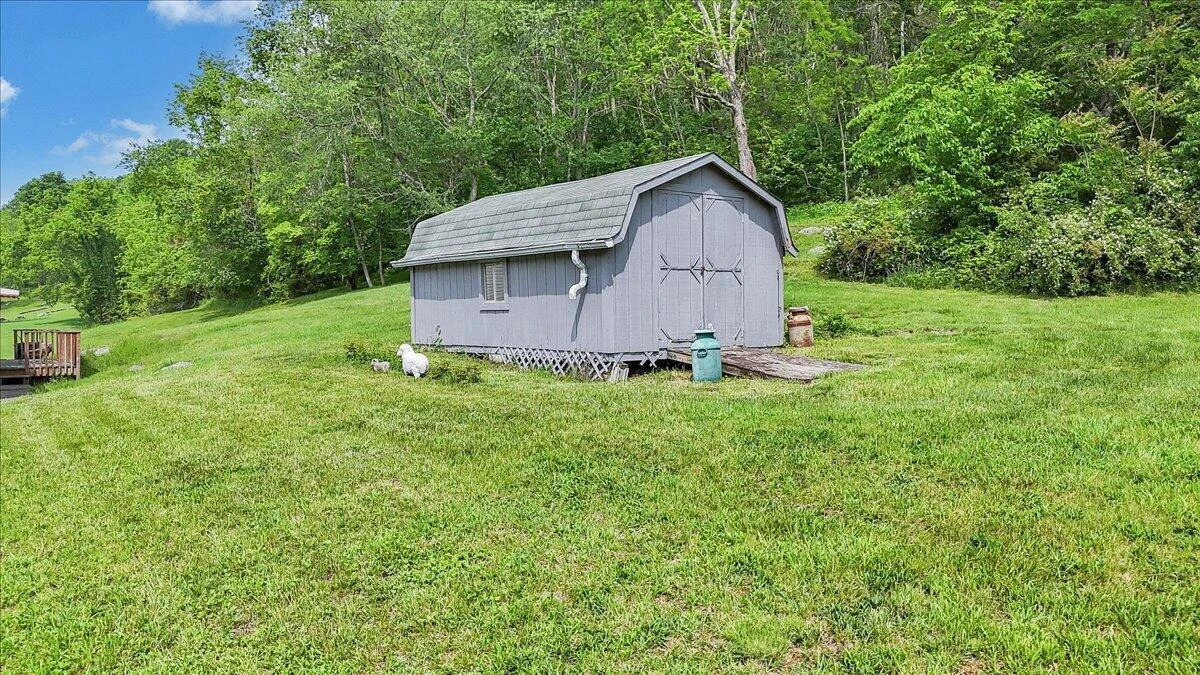6715 Blacksburg RD - Photo 49