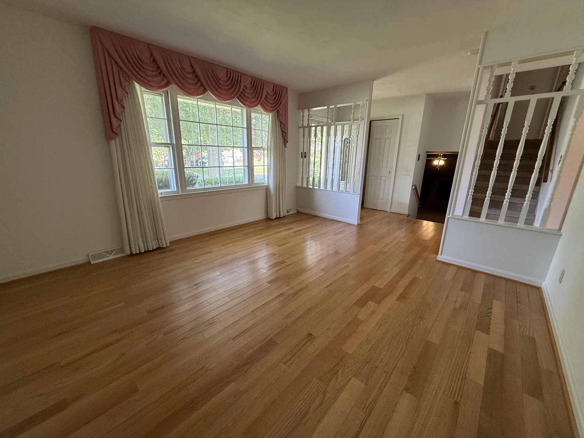 5265 WIPLEDALE AVE - Photo 8