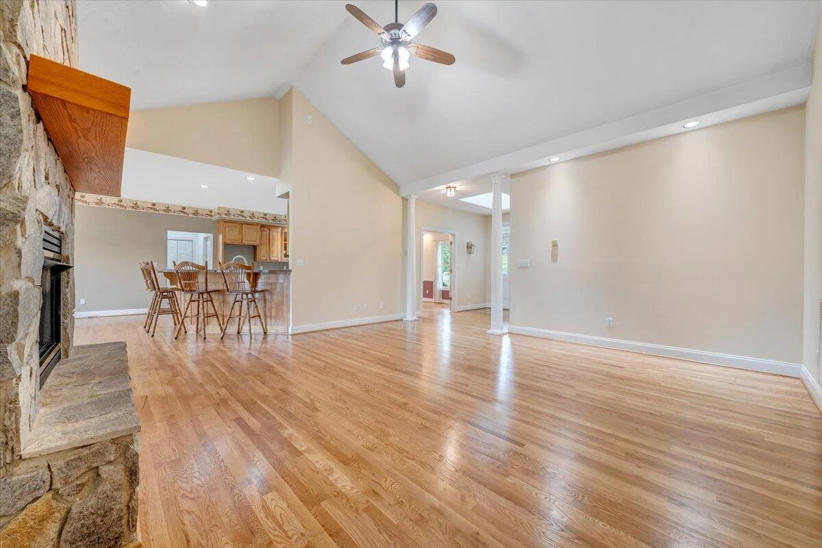 64 Doe DR - Photo 14