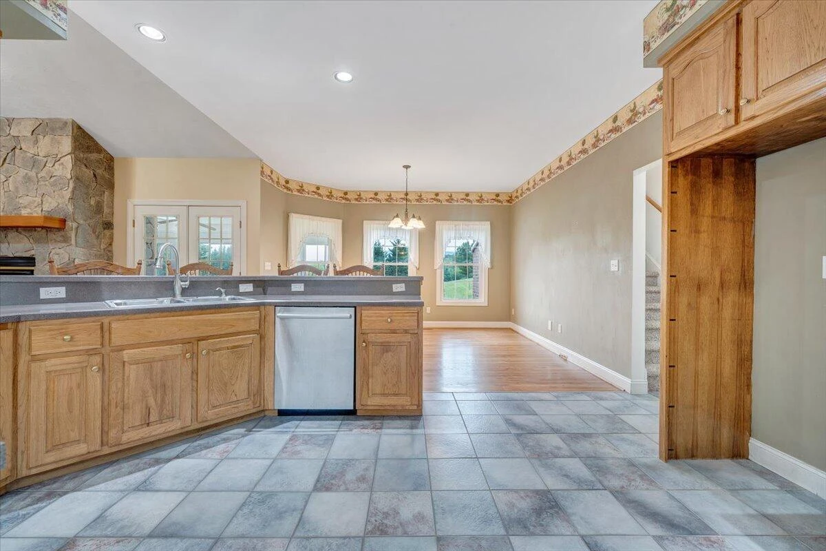 64 Doe DR - Photo 21