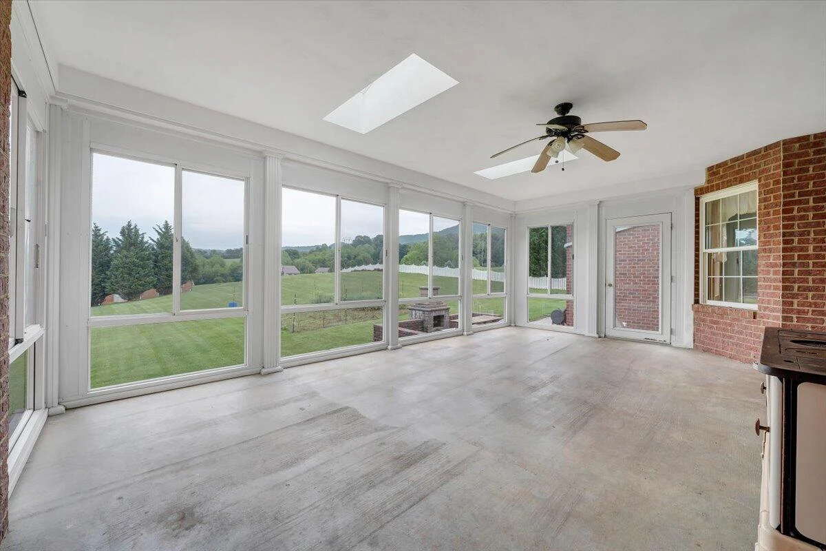64 Doe DR - Photo 39