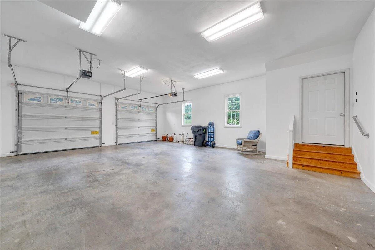 64 Doe DR - Photo 43