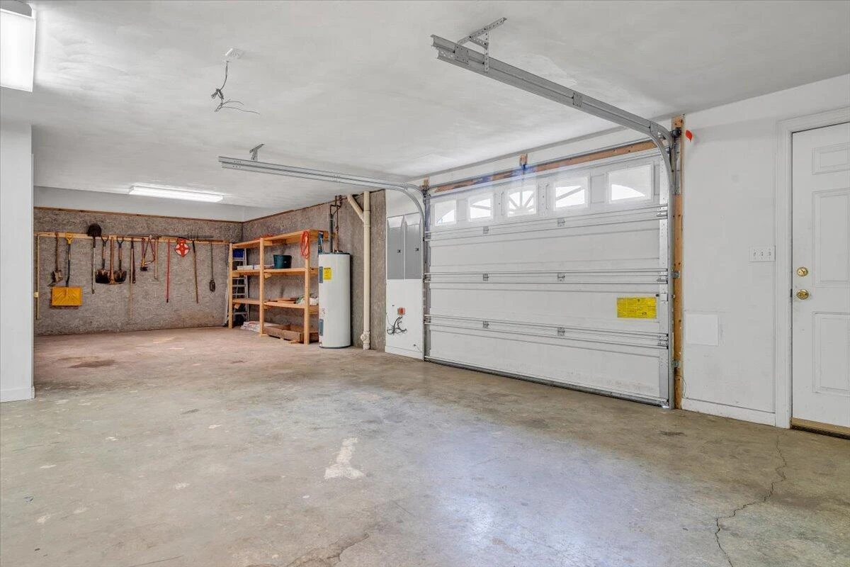 64 Doe DR - Photo 45