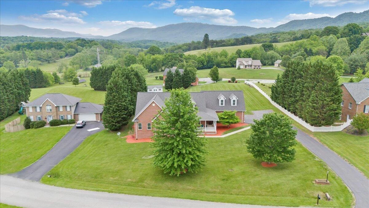 64 Doe DR - Photo 63