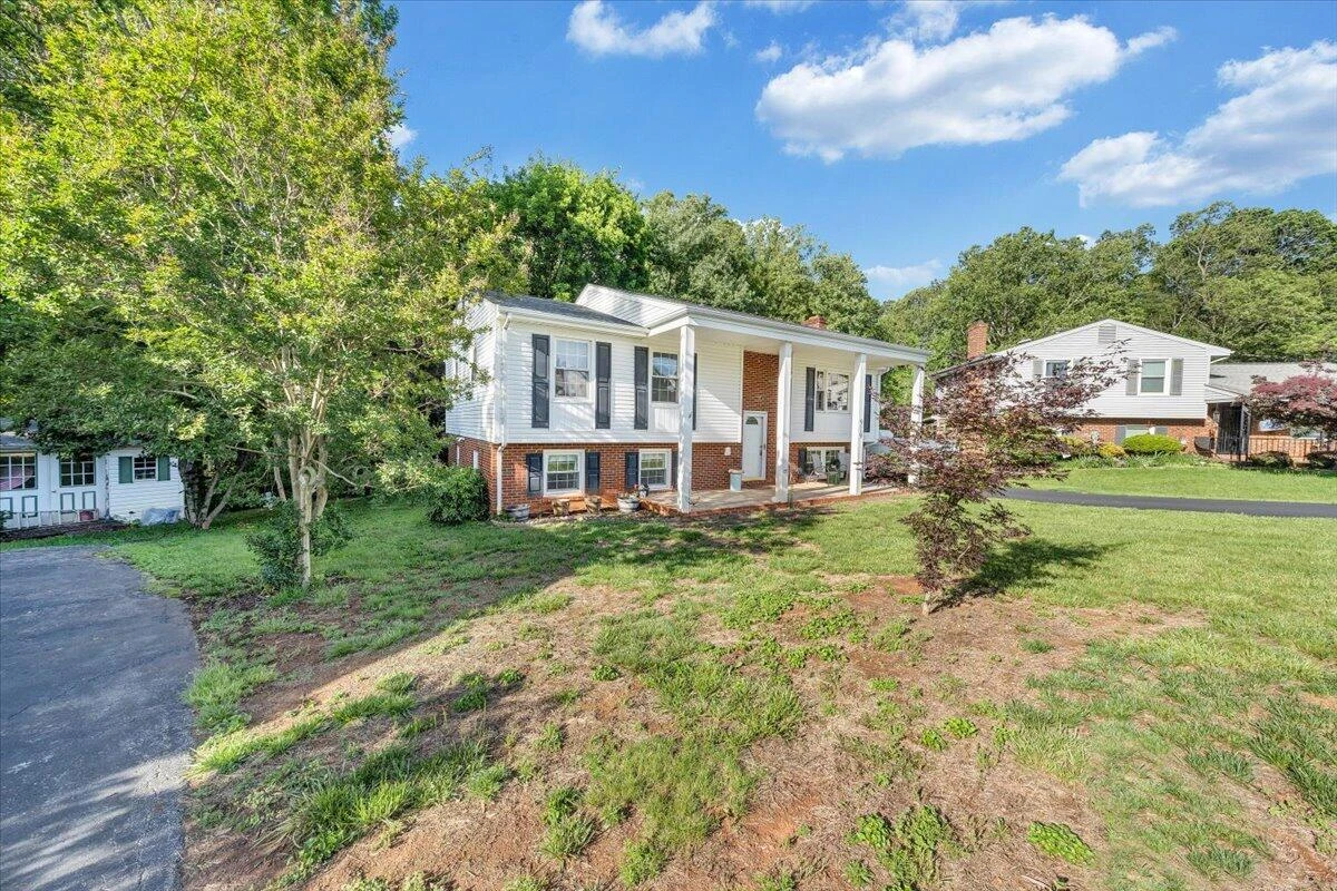 919 Halifax CIR - Photo 44