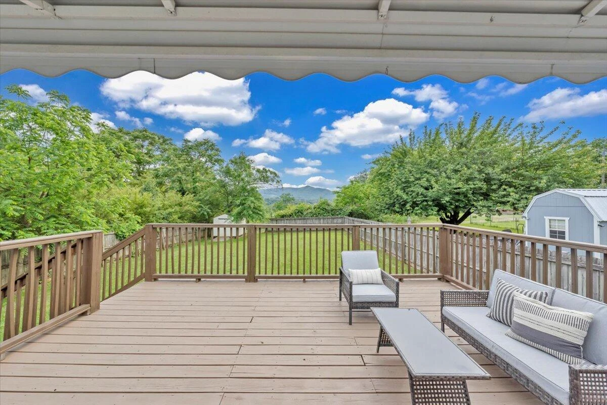 1102 Carolina AVE - Photo 27