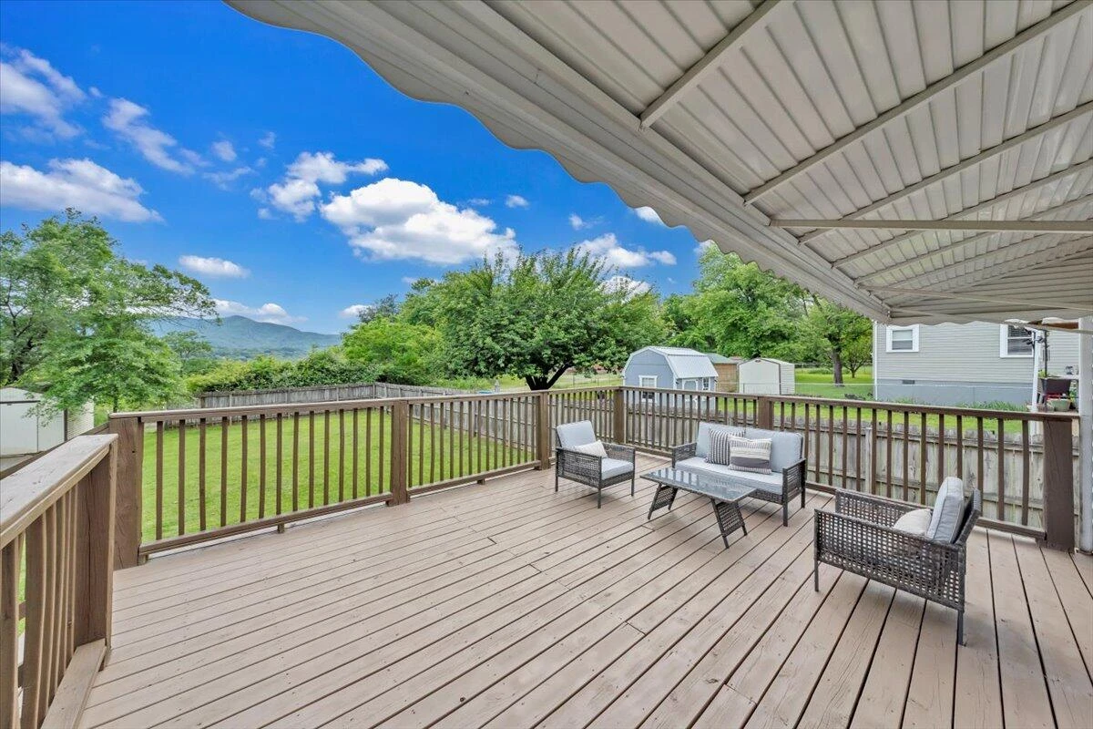 1102 Carolina AVE - Photo 28