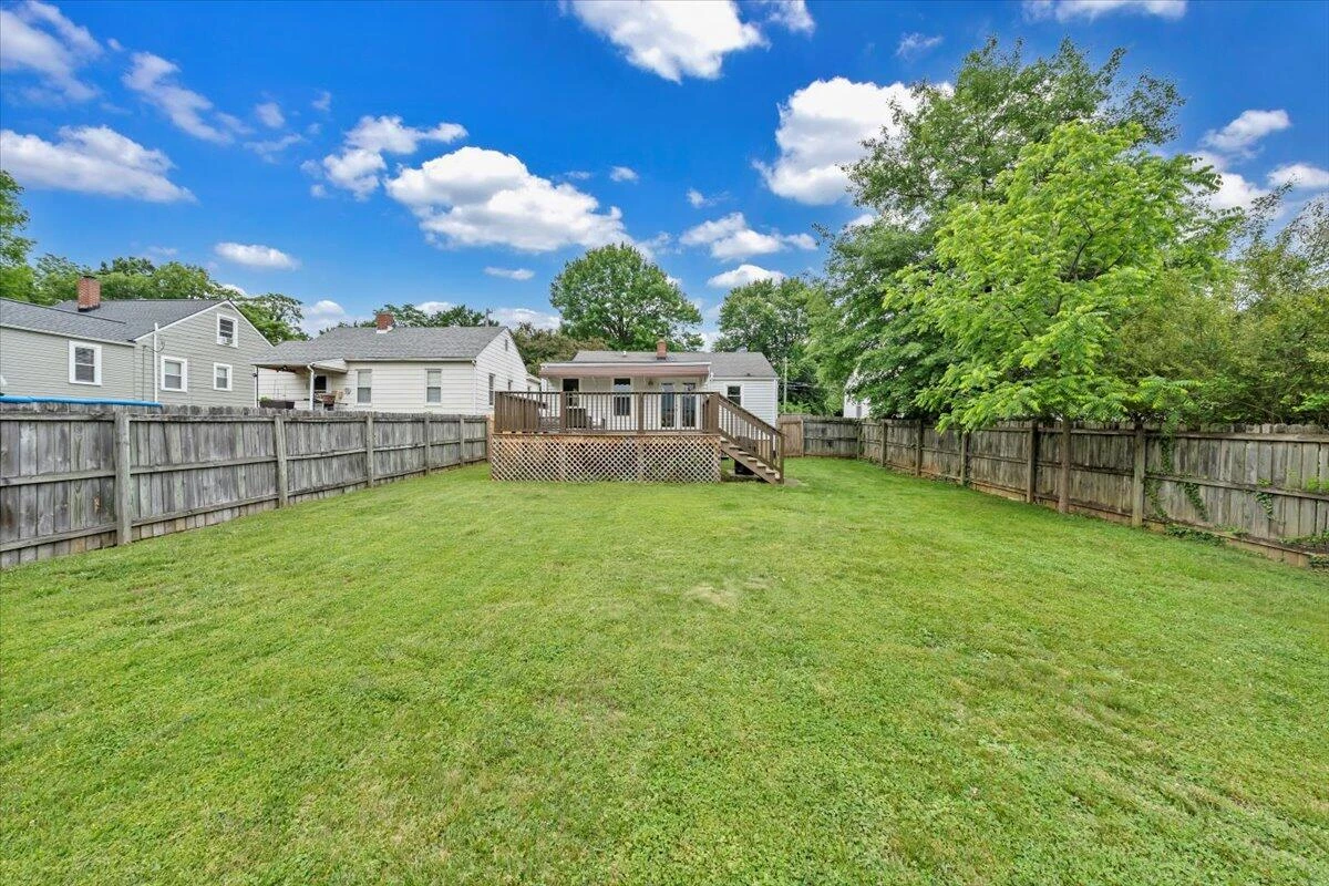 1102 Carolina AVE - Photo 34