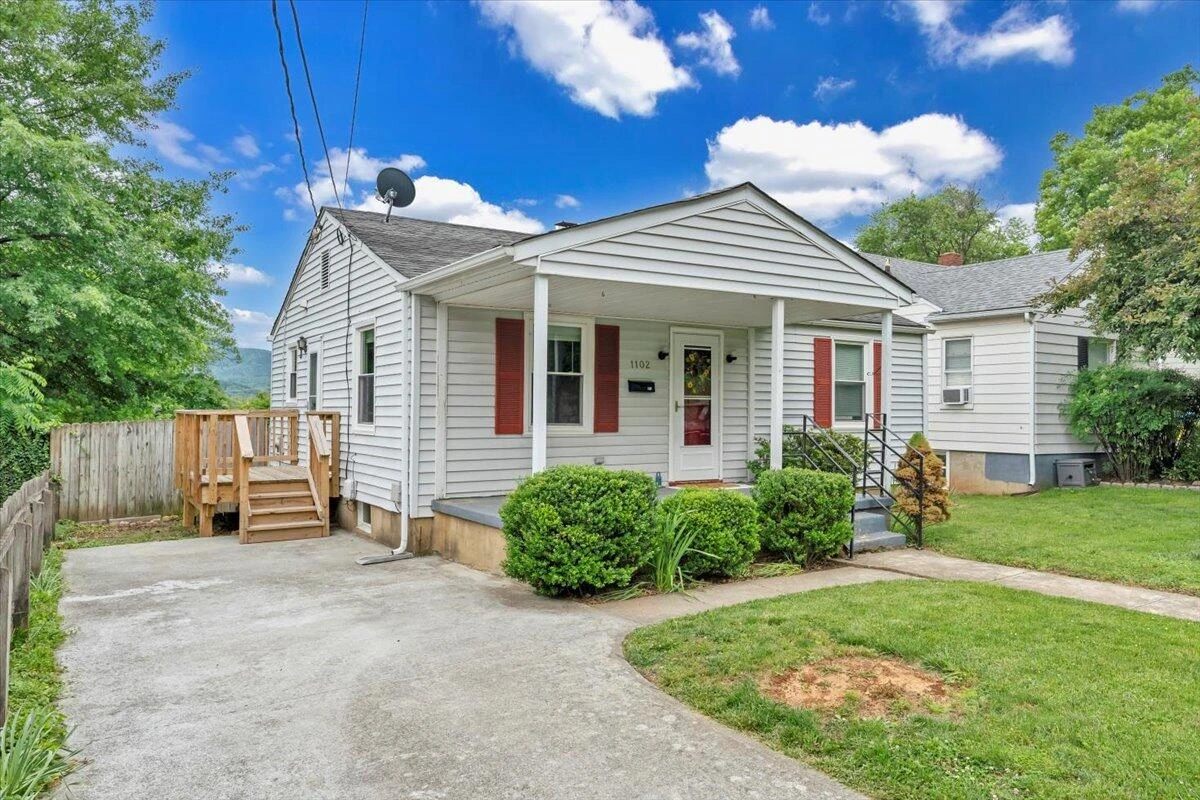 1102 Carolina AVE - Photo 44